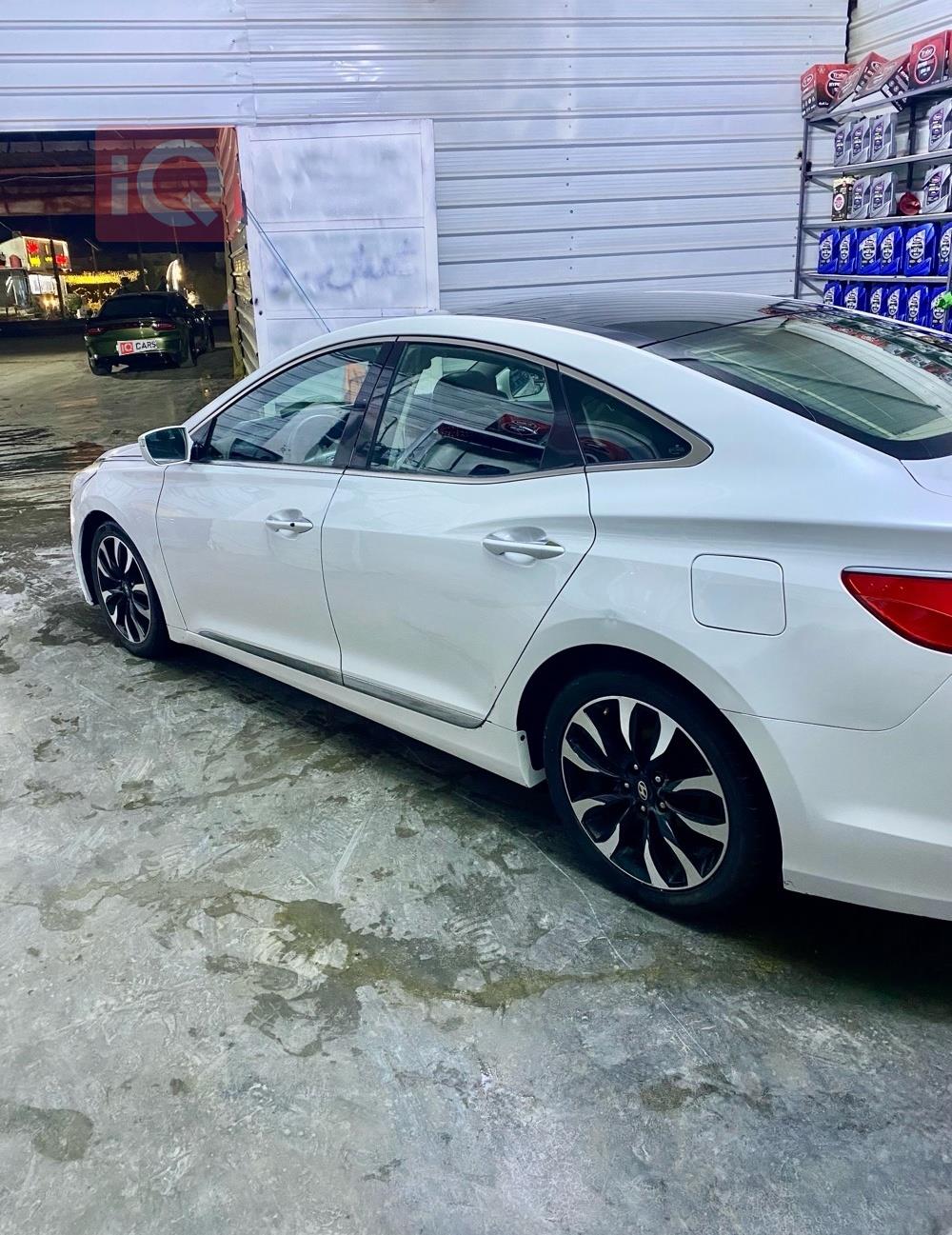 هيونداي أزيرا